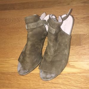 VIA SPIGA suede booties